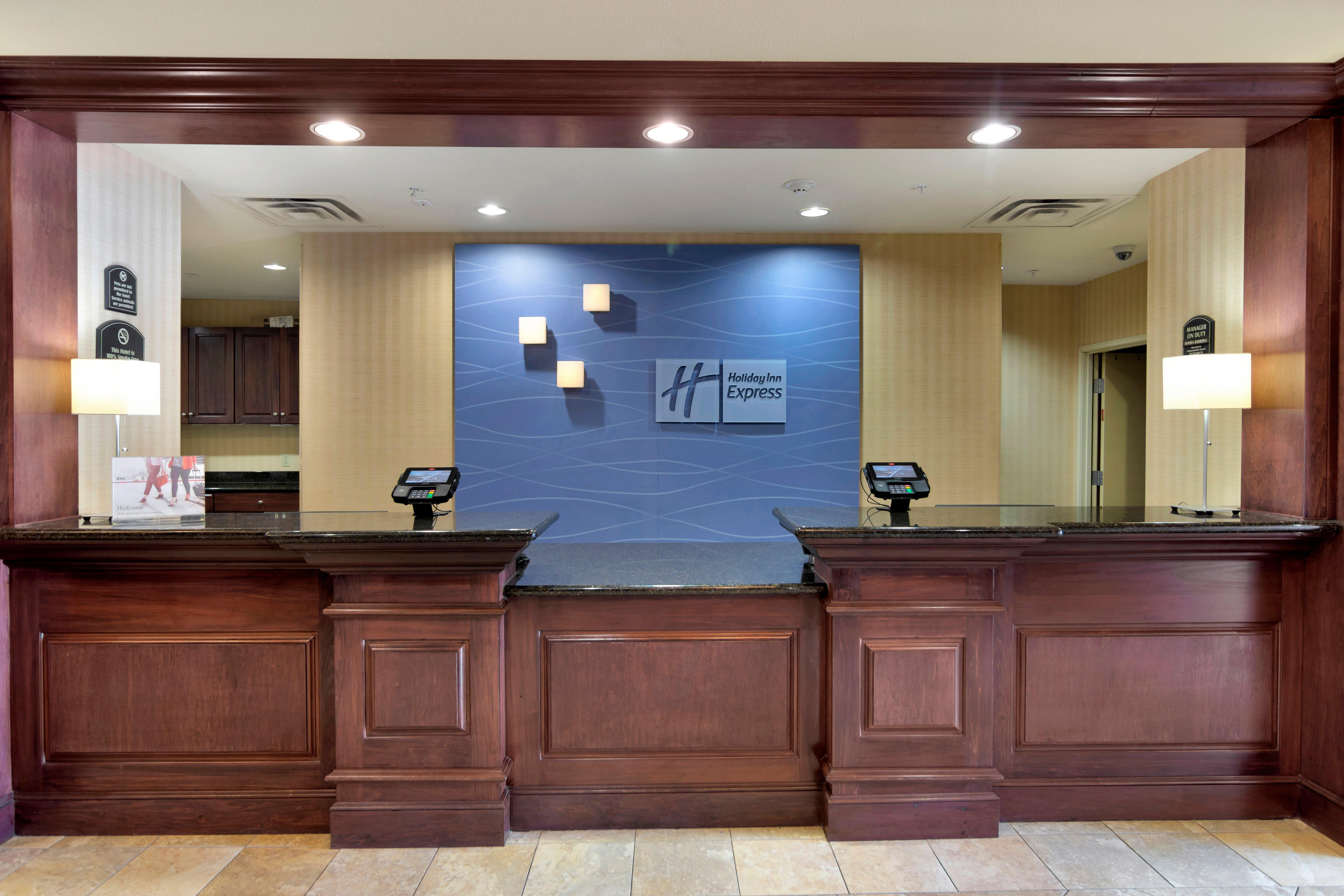 Express & Dfw West - By Ihg 3*