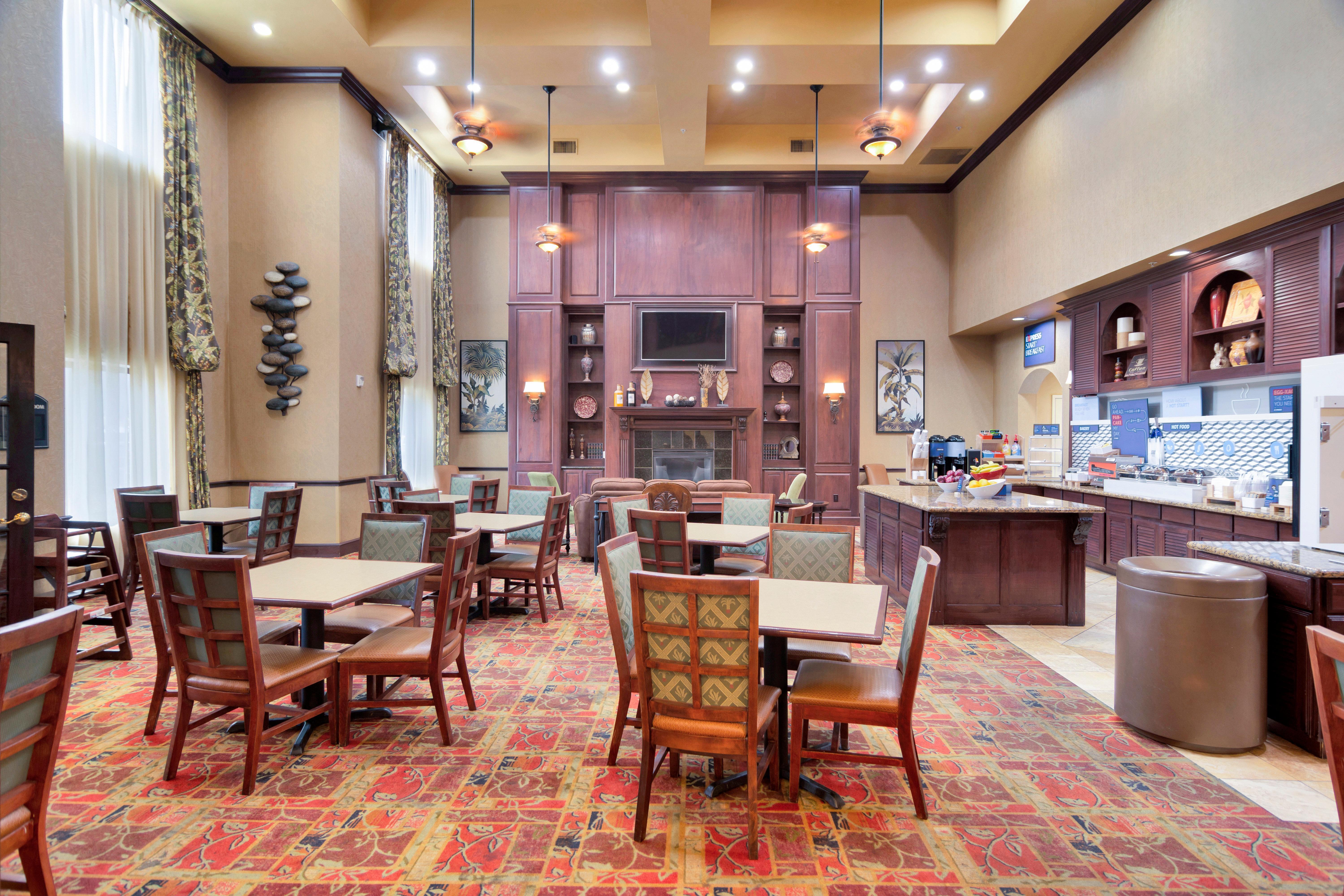 Express & Dfw West - By Ihg 3* Hurst