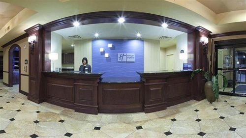 Express & Dfw West - By Ihg Hotel 3*