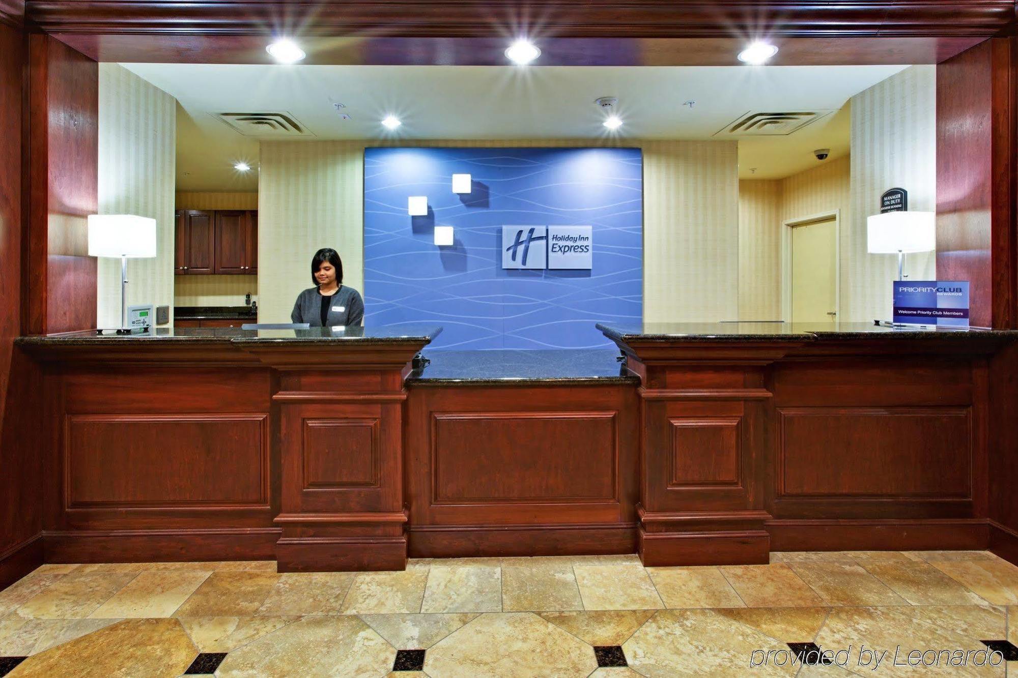 Express & Dfw West - By Ihg Hurst