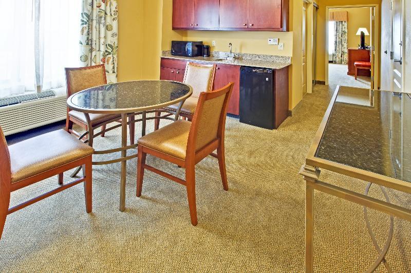 Express & Dfw West - By Ihg 3* Hurst